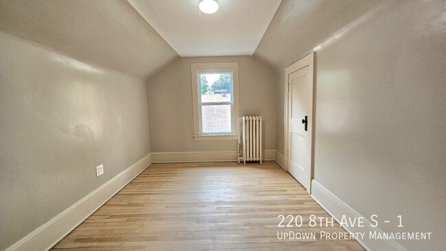 Building Photo - 220 8th Ave S