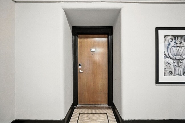 Interior Photo - Alumni Lofts