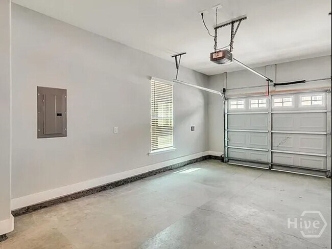 Building Photo - 134 Ainsdale Dr