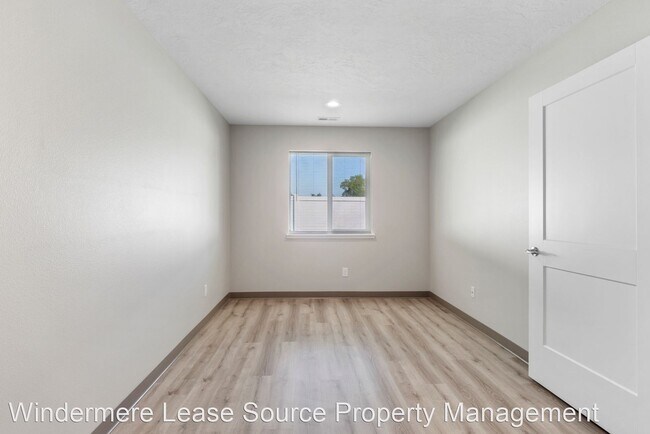 Building Photo - 3 br, 2 bath House - 710 N Jones Lane