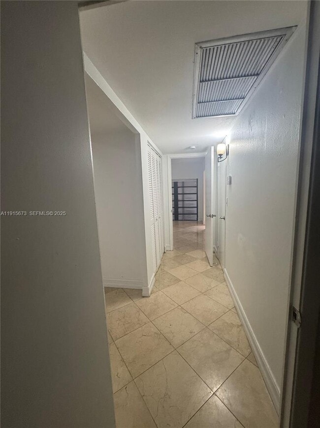 Building Photo - 7000 Crown Gate Ct