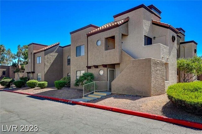 Primary Photo - Cozy 2 bedroom & 2 bath Condo