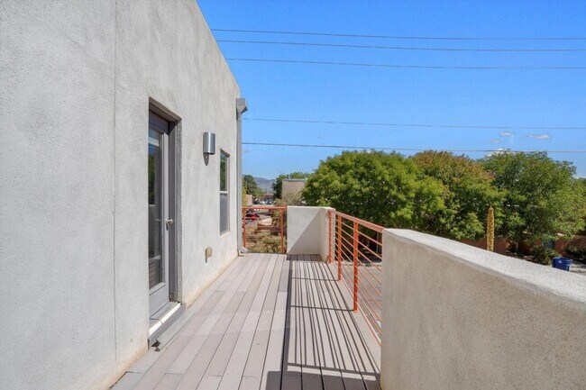 Building Photo - 3936 Silver Ave SE