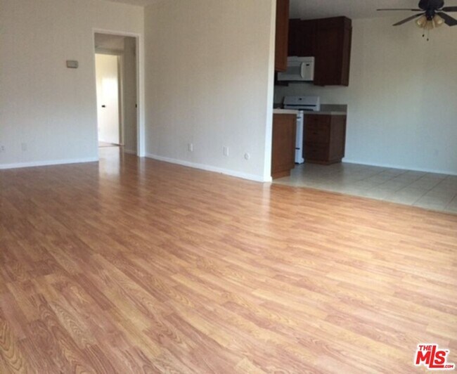 Building Photo - 5252 Coldwater Canyon Ave
