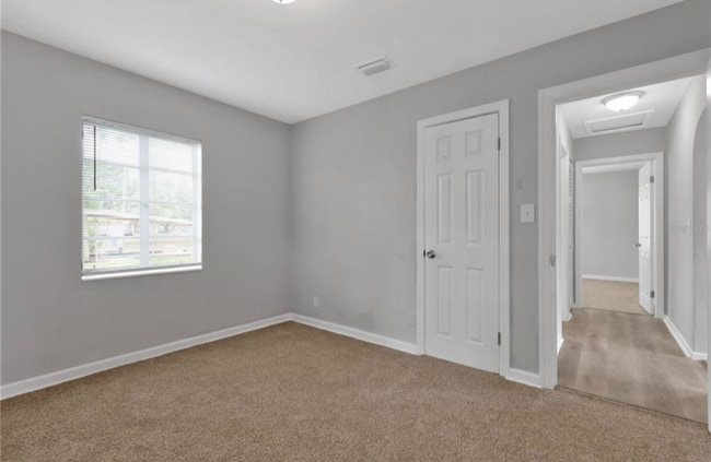 Building Photo - 925 17th St S