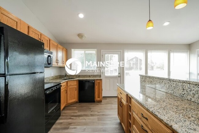 Building Photo - 3 Bedroom Pet-Friendly Home in St. Louis, MO with Main Street Renewal