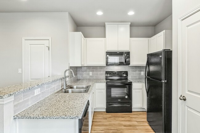 Building Photo - 203 Peruna Dr
