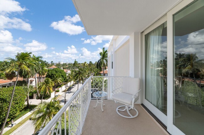 Building Photo - 354 Chilean Ave