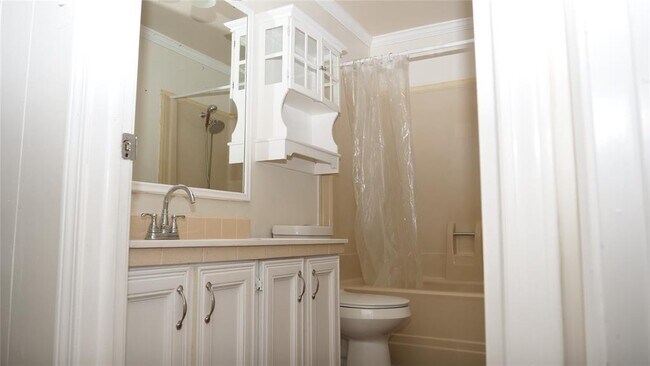 Building Photo - 1504 Citation Cir