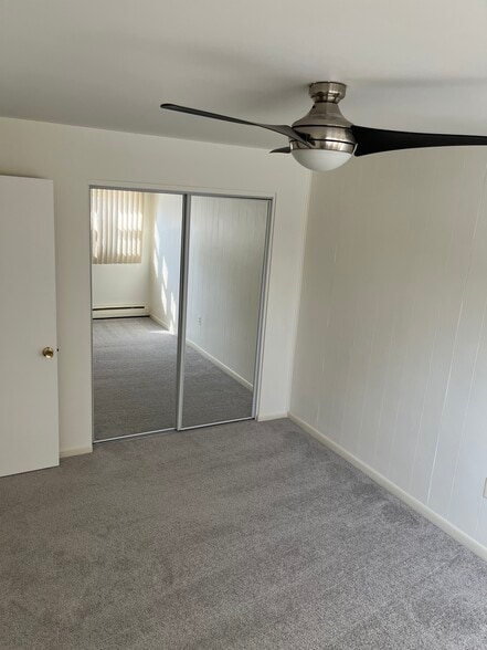 Building Photo - 17060 E 11 Mile Rd