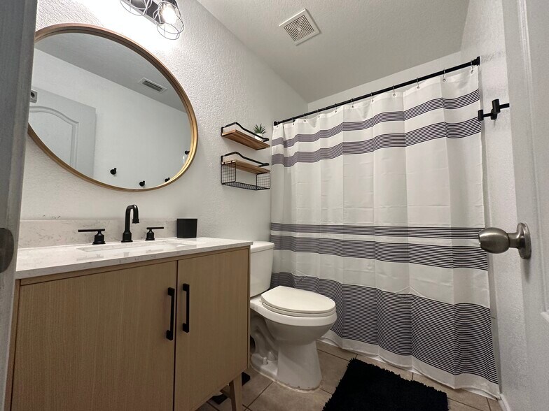 Building Photo - 5503 Harefield Dr