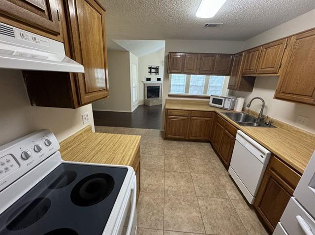 Building Photo - 4729 Jasmine Dr