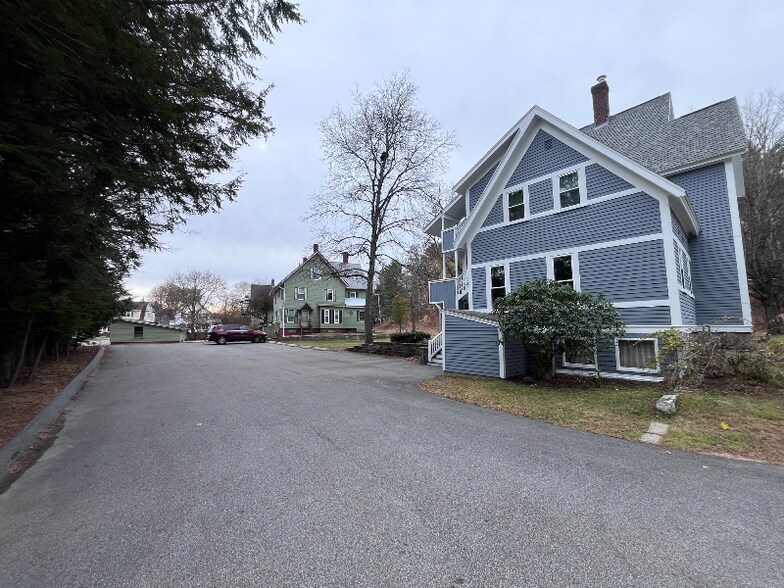 Building Photo - 410 N State St