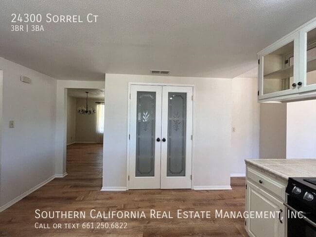 Building Photo - 24300 Sorrel Ct