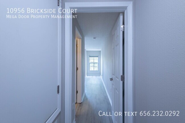 Building Photo - 10956 Brickside Ct