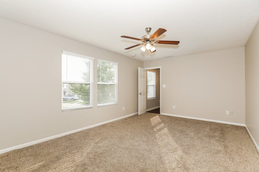 Building Photo - 8138 Fisher Bend Dr