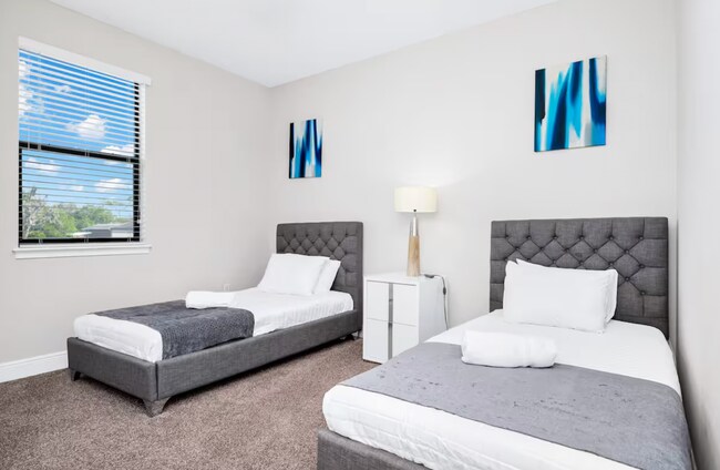 Building Photo - 128 Angela's Ave