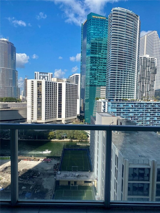 Building Photo - 500 Brickell Ave