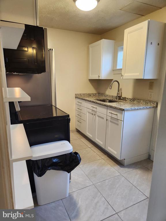 Building Photo - 9062 Washington St