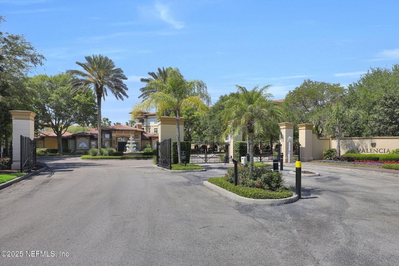 Building Photo - 4300 S Beach Pkwy