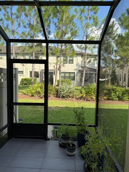 Building Photo - 30086 Southwell Ln