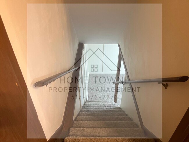 Building Photo - 1727 Kinawa Dr