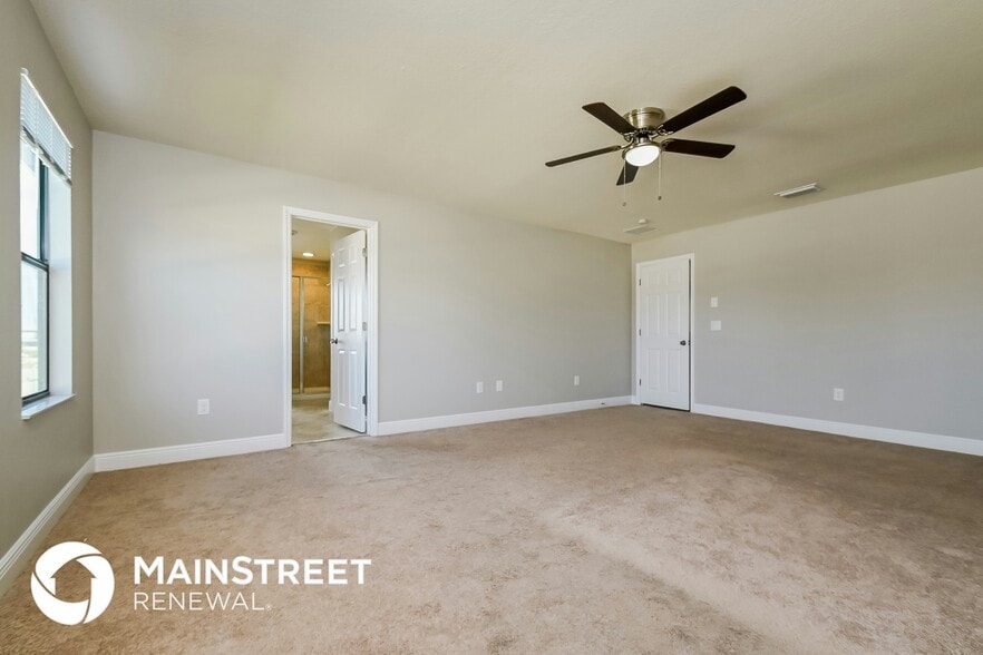 Building Photo - 10255 Newminster Loop