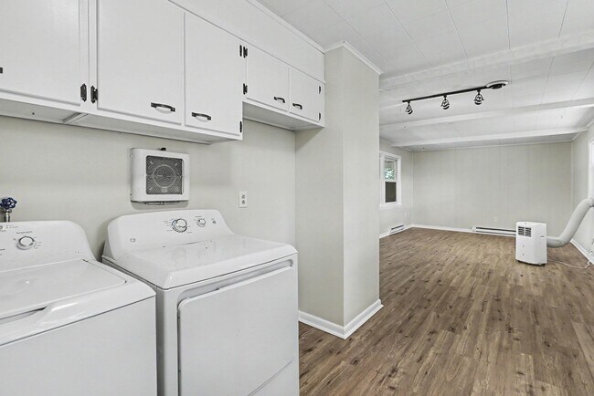 Building Photo - 7610 Grove Ave