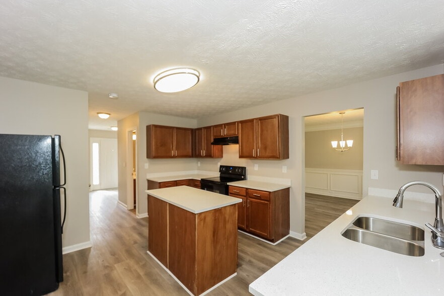 Building Photo - 357 Cobblestone Ct