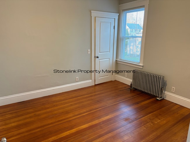 Building Photo - 296-298 Roger Williams Avenue