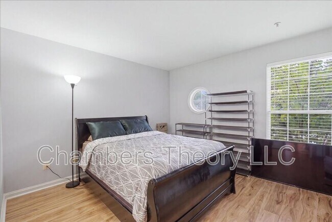 Building Photo - 12781 Fair Crest Ct