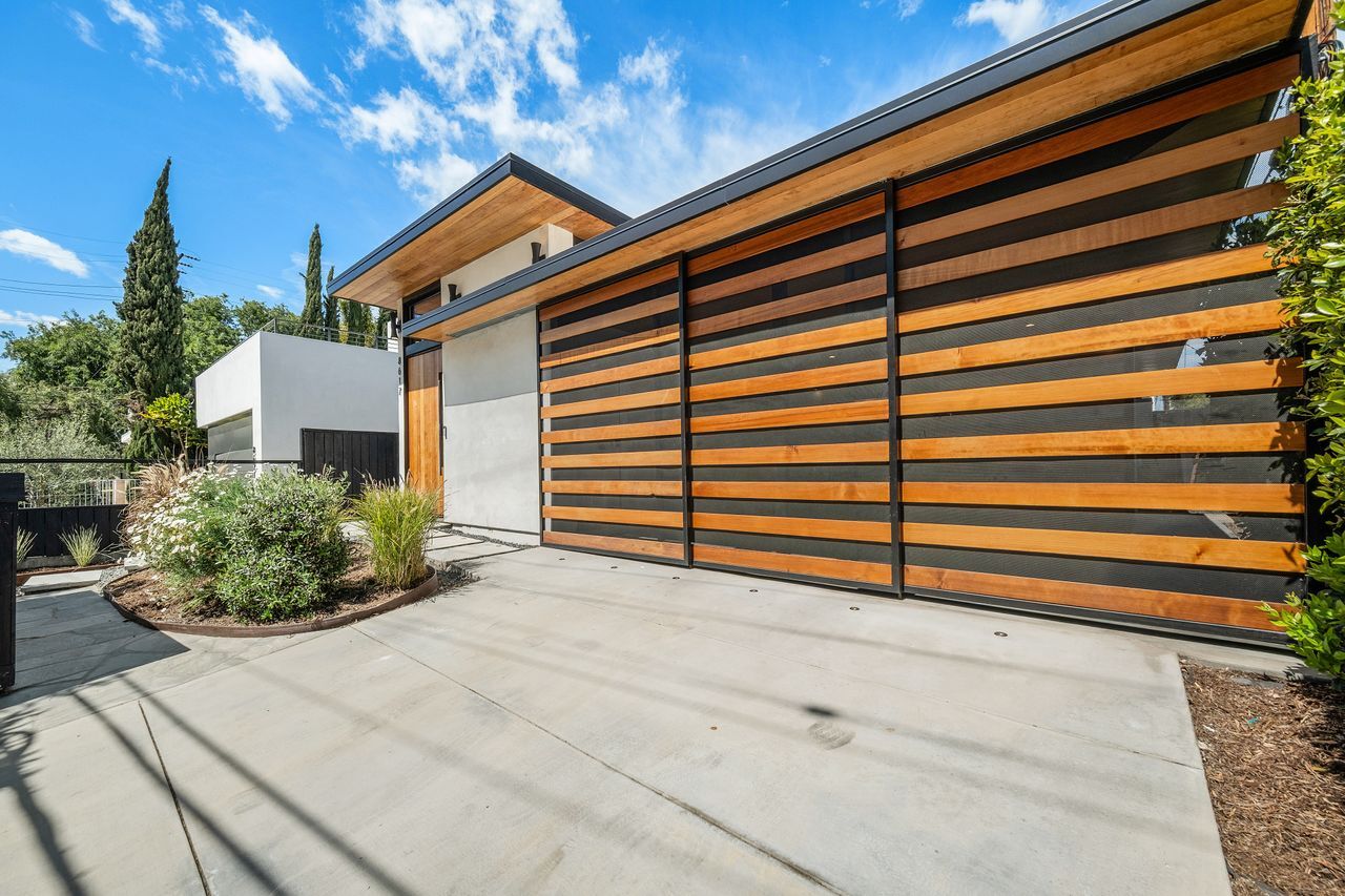 Building Photo - 8617 Higuera St