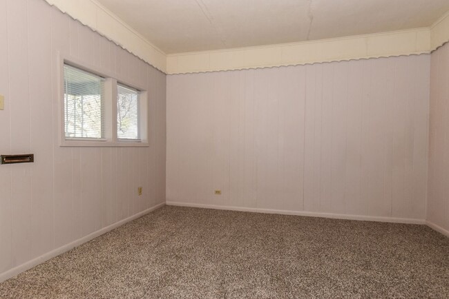 Building Photo - 3715 Eutopia St