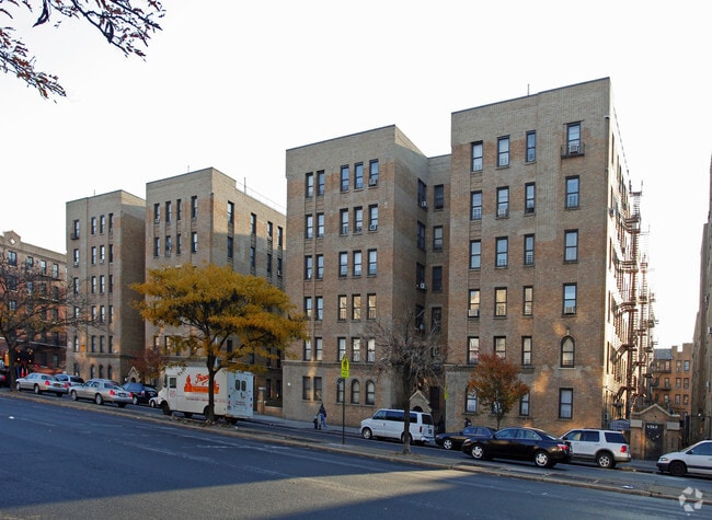 Building Photo - 2720 Grand Concourse