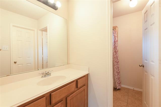 Building Photo - 13350 Mannheim Dr