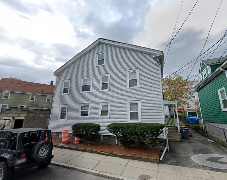 Building Photo - 10 Shepard St