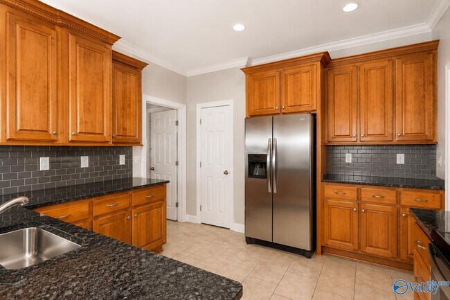 Building Photo - 103 Tudor Pl