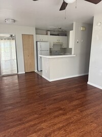 Building Photo - 1080 Eha St