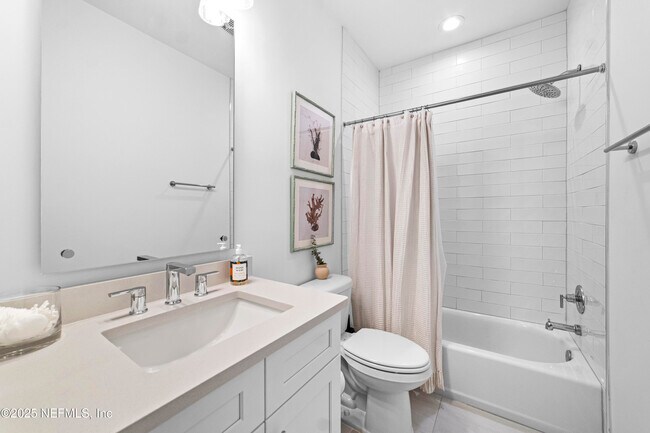 Building Photo - 2107 Gordon Ave