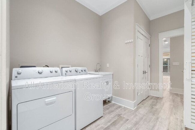 Building Photo - 52 Okahatchee Cir SE