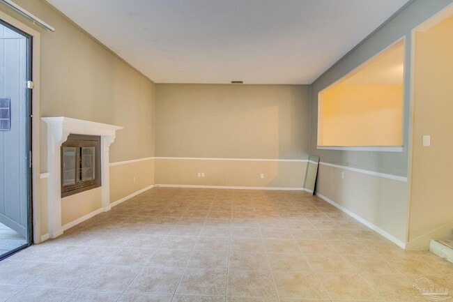 Building Photo - 18 Hillbrook Way