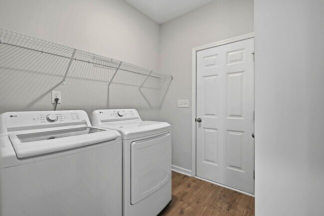 Building Photo - 295 Springtooth Dr