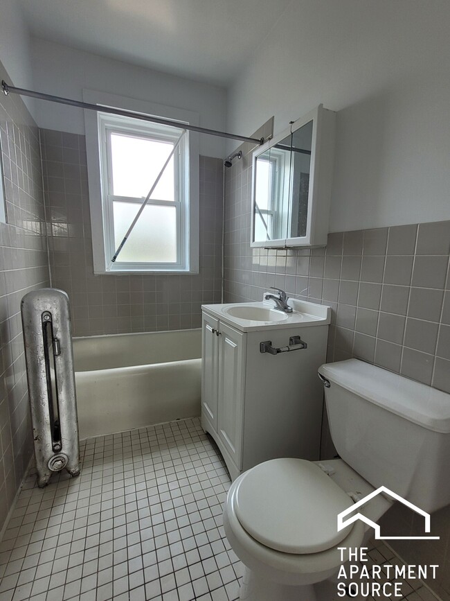 Building Photo - 4931 N Whipple St