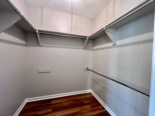 Building Photo - Beautiful 3 bedroom home in Bloomingdale minutes from Pooler