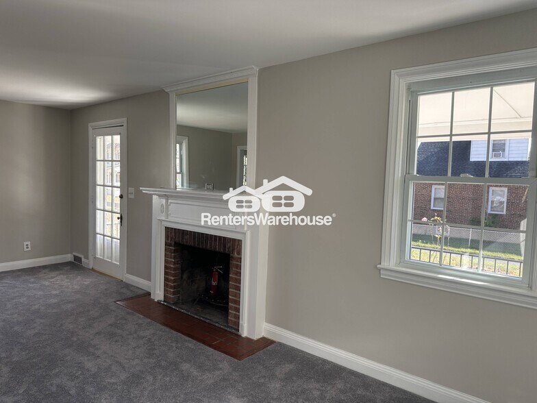 Building Photo - 3203 Glendale Ave