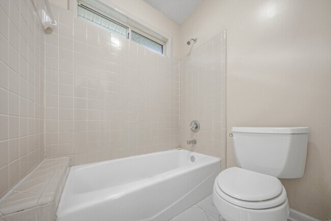 Building Photo - 1535 Breamstone Ridge