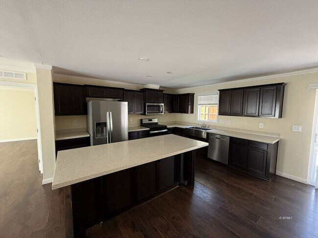 Building Photo - 54325 Pine Crest Ave