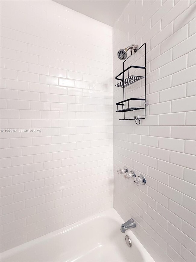 Building Photo - 4280 Woodside Dr