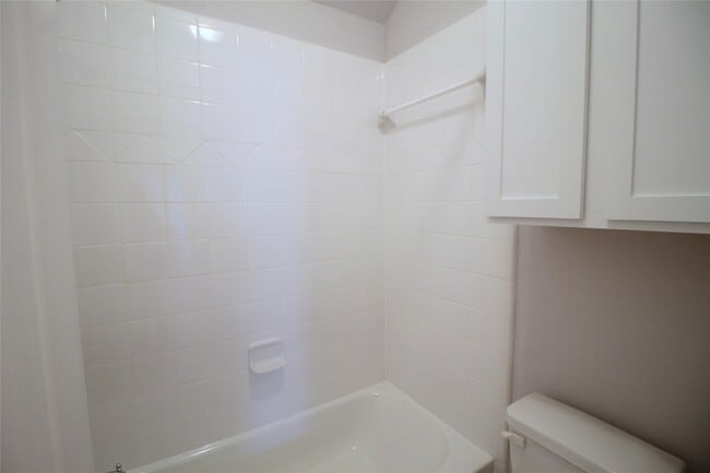 Building Photo - 3419 Hughes Mdw Wy