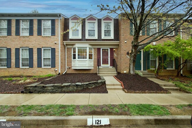 Primary Photo - 6136 Summer Park Ln